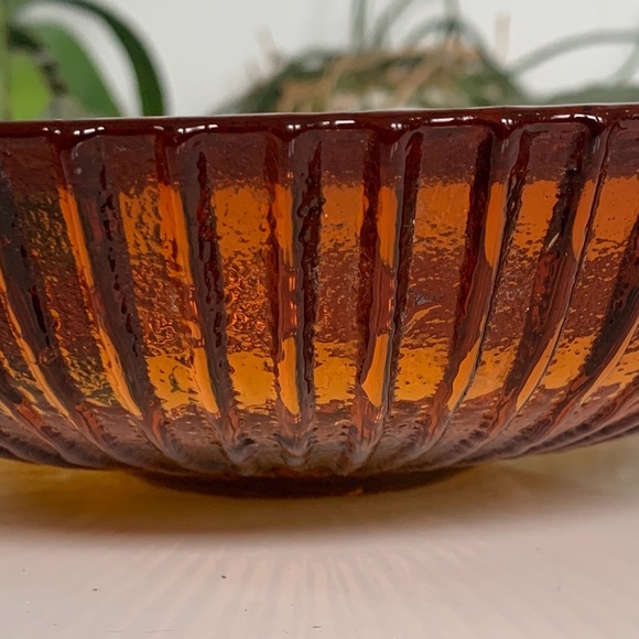 Mid century modern amber heavyweight glass ashtray - Picture 4 of 4